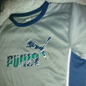 PUMA Graphic Logo T-Shirt